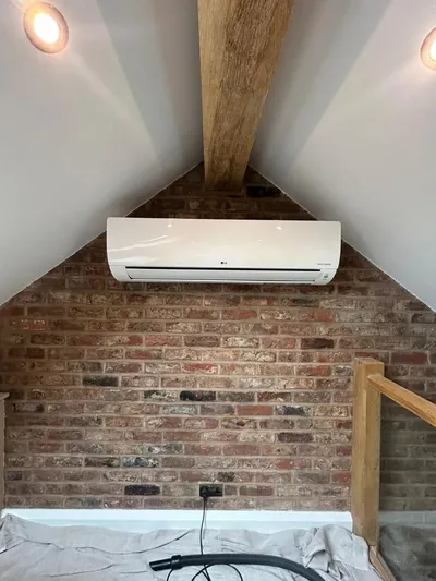 7.0 kW LG Smart Inverter installed in a barn conversion with vaulted ceiling
